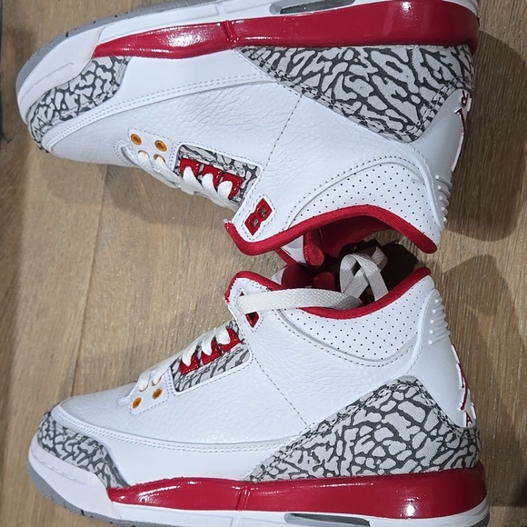 NEW Nike Youth sz 4 Air Jordan 3 Retro White Cardinal Red - Picture 6 of 8